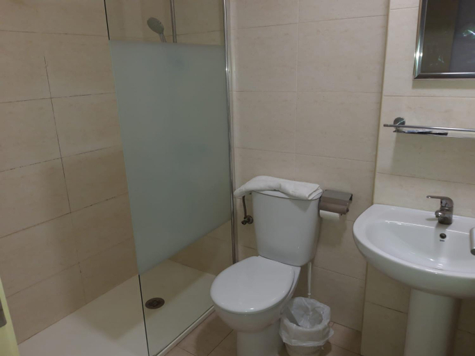 Bathroom 2, Hostal Cal Siles, Barcelona