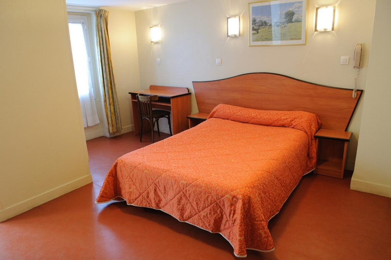Bedroom 2, Hotel de Milan, Paris