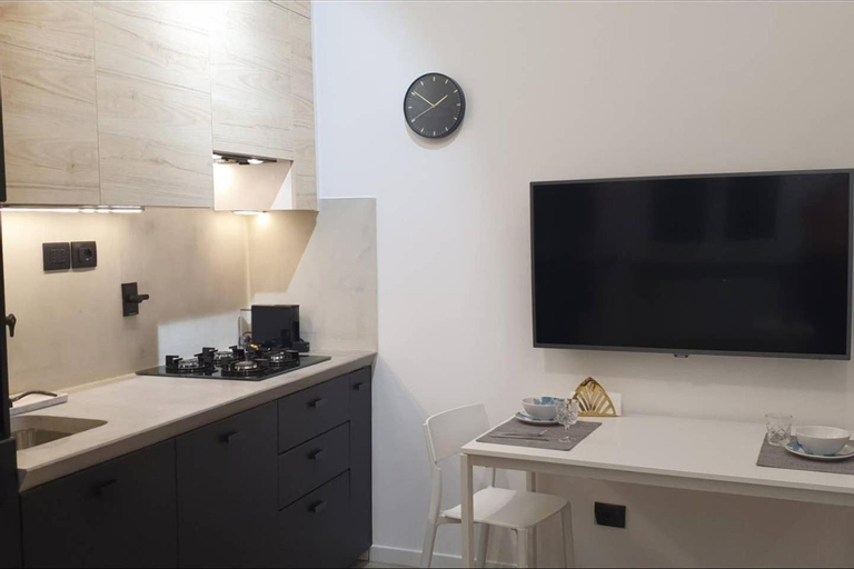 Dining Room 5, JOIVY Heart of the City 1 Bed Apt near Castle Belvedere, Genova
