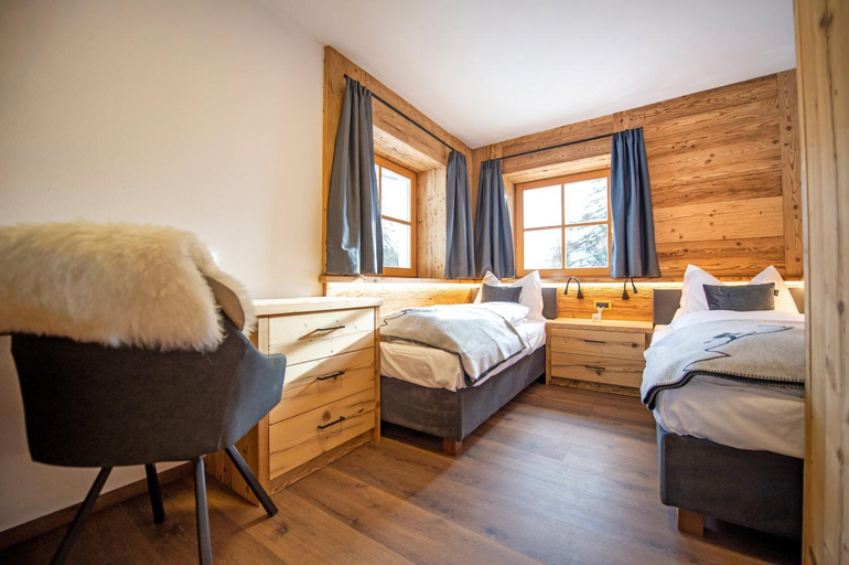 Bedroom 2, Chalet Aghel, Bolzano