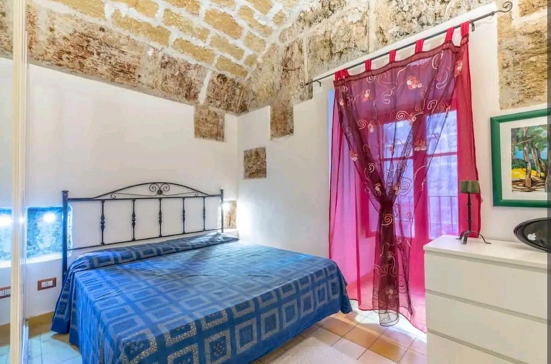 Bedroom 2, Casamaqueda26, Bilocale indipendente presso palazzo Filangeri-Cuto, Palermo