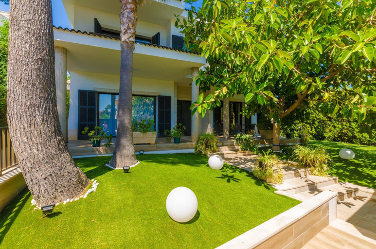 Room 2, Villa Diagonal in Can Picafort, Baleares