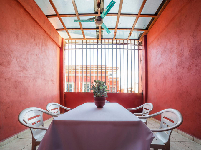Food & Drinks 5, Hotel Zadapi, Del Centro