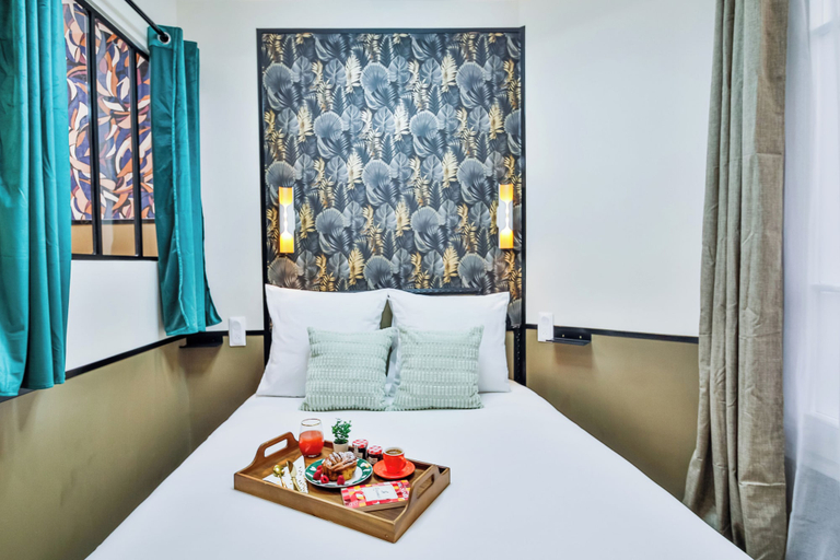 Bedroom 3, WS Champs-Elysées - Daru, Paris