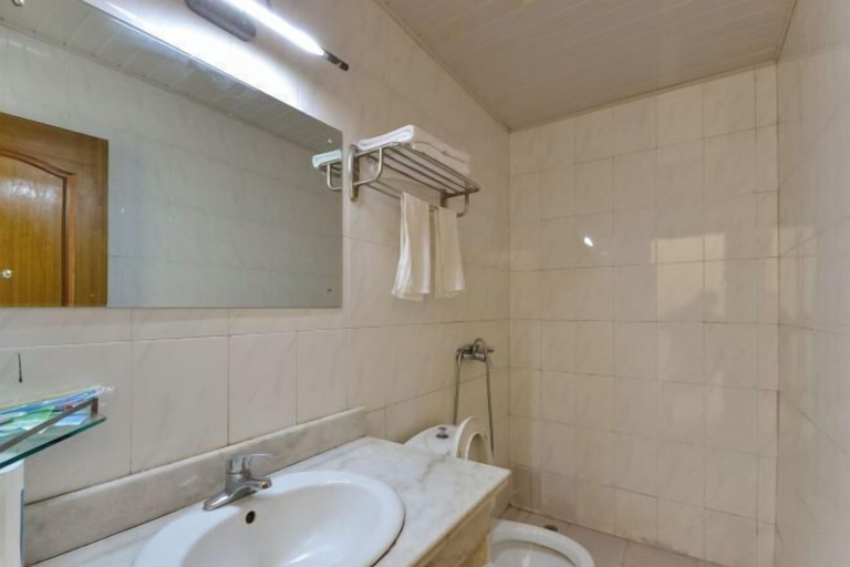 Bathroom 3, Taizhou Jiujiu Hotel, Taizhou
