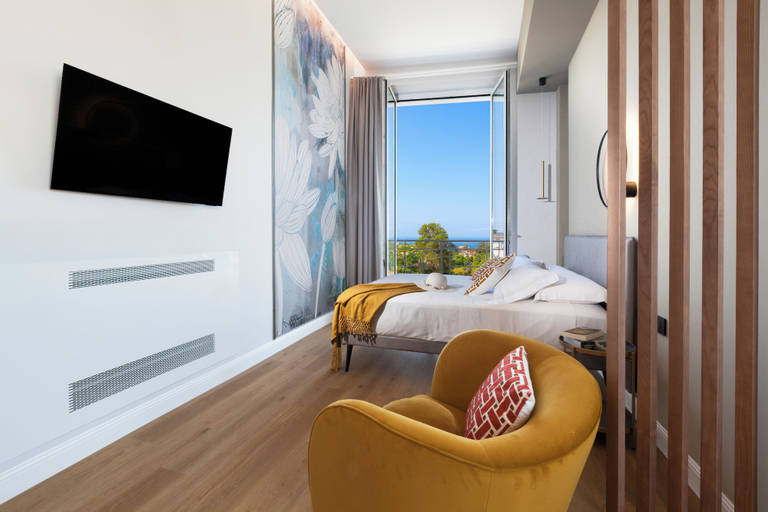Bedroom 2, Vesuvius Palace, Napoli