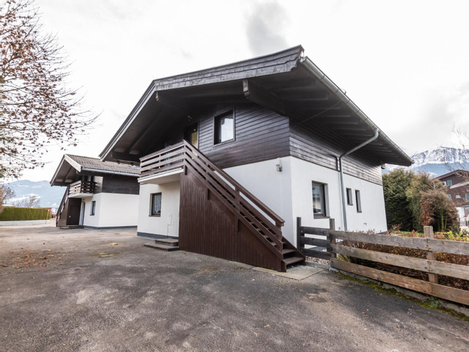 Apartment Alpenchalet by Interhome, Zell am See