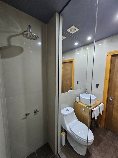 Bathroom 3, Pristine Patagonia Hotel, Última Esperanza