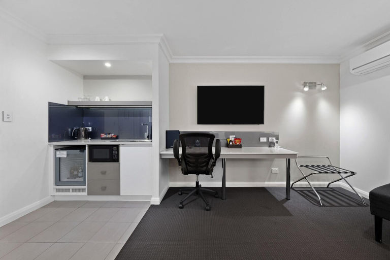 Others 5, Bluegum Dubbo by Travellers, Dubbo - Pt A