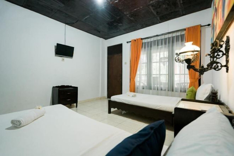 Bedroom 12