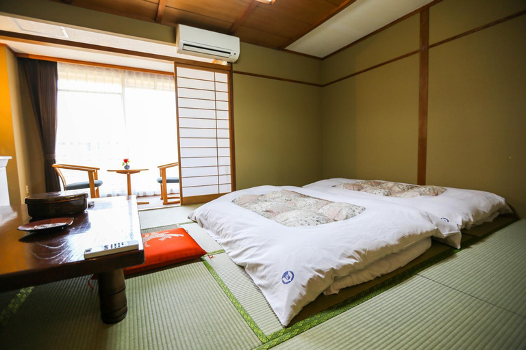 Bedroom 2, Rakki Onsen Ryokan, Yamanouchi