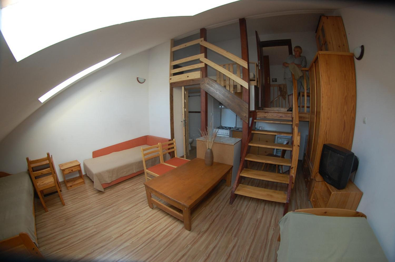 Others 3, Tenis Pod Sosnami, Bolesławiec