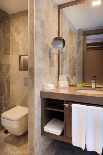 Bathroom 5, Le Meridien Bodrum Beach Resort, Bodrum