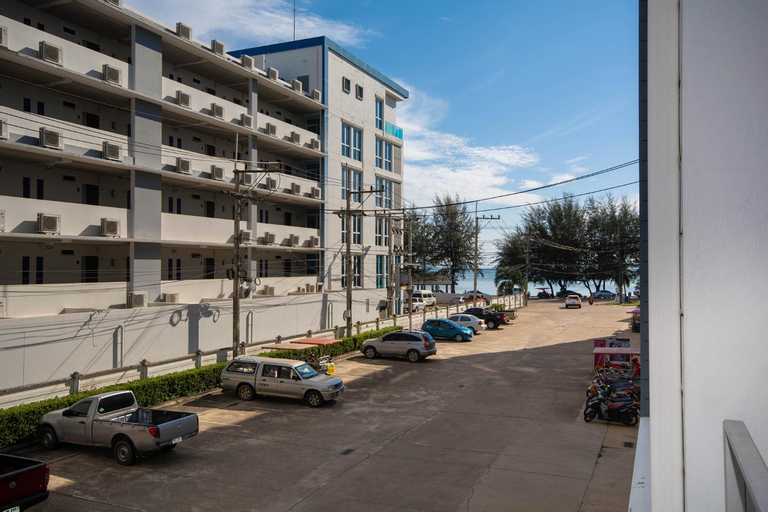 Avatara B condominium B23, Klaeng