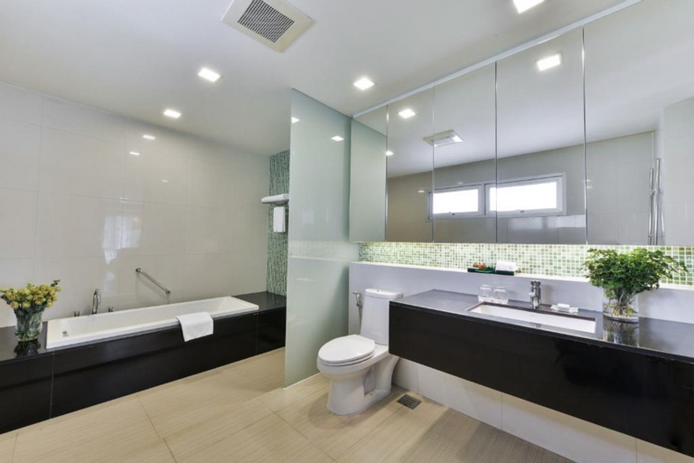 Bathroom 25