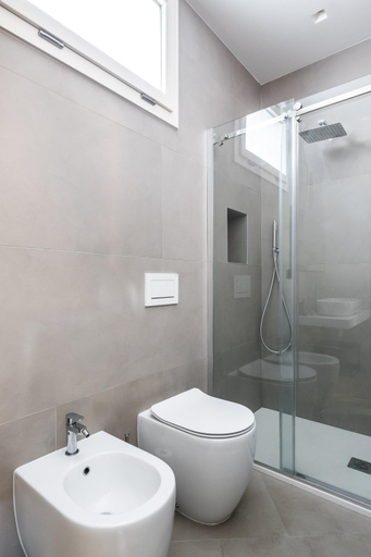 Bathroom 2, GuestHost - Ospedale Sant'Orsola Pizzardi White Apartment, Bologna