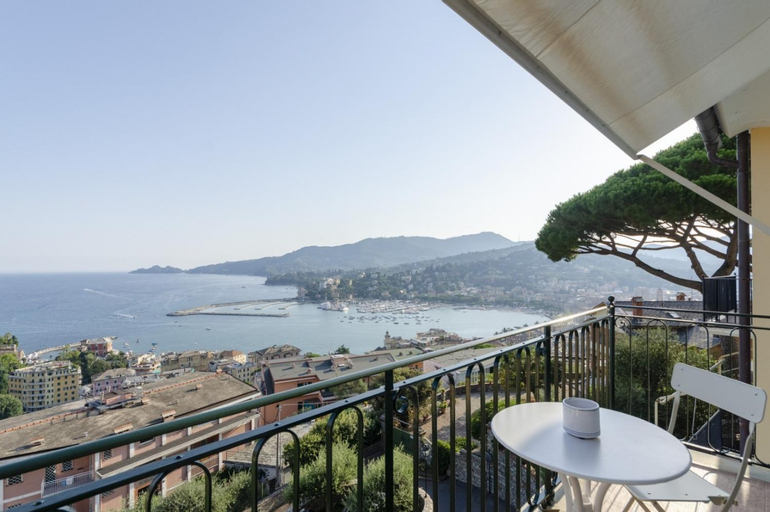 Exterior & Views 3, JOIVY Spectacular Sea View Apt for 5 with Terrace, Genova