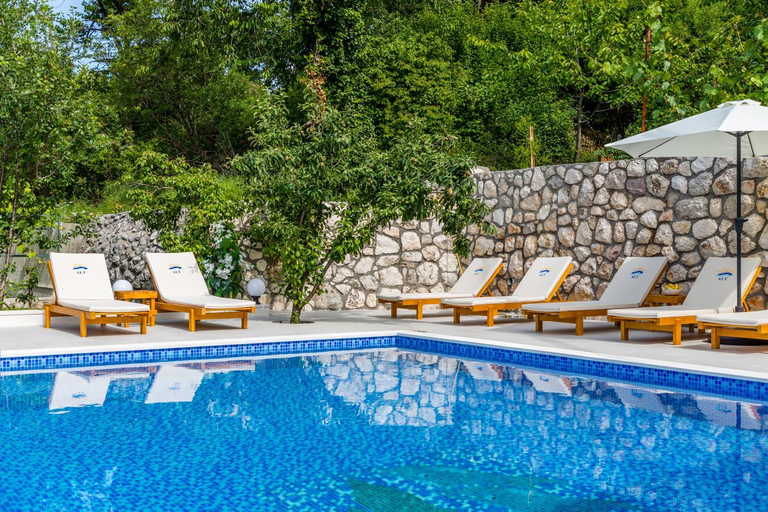 Others 3, Alt Braic Villa