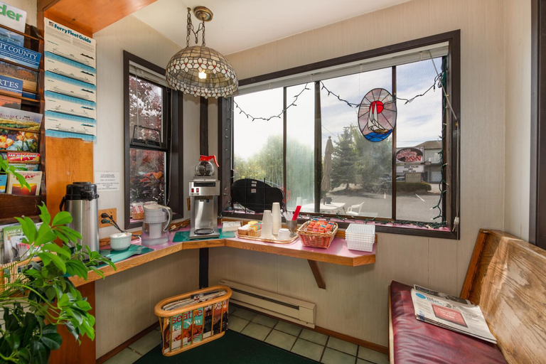 Others 4, Cap Sante Inn, Skagit