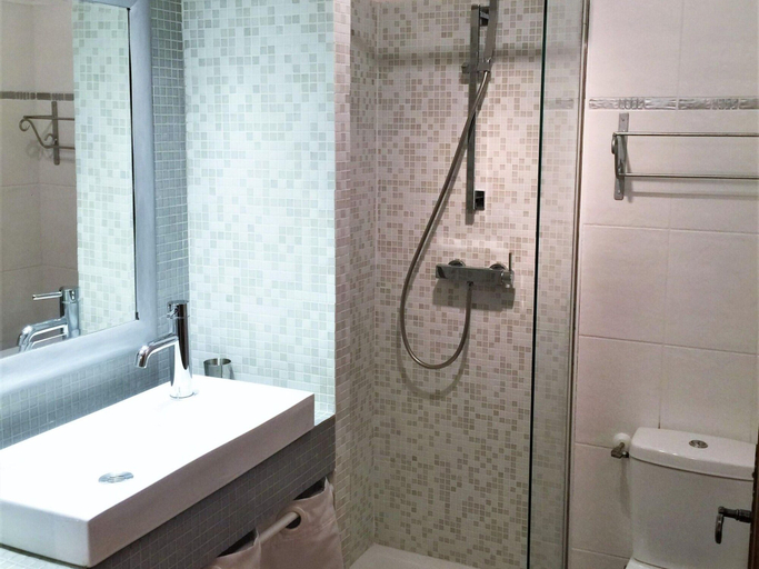 Bathroom 2, Apartment With sea View and Pool, Haute-Corse