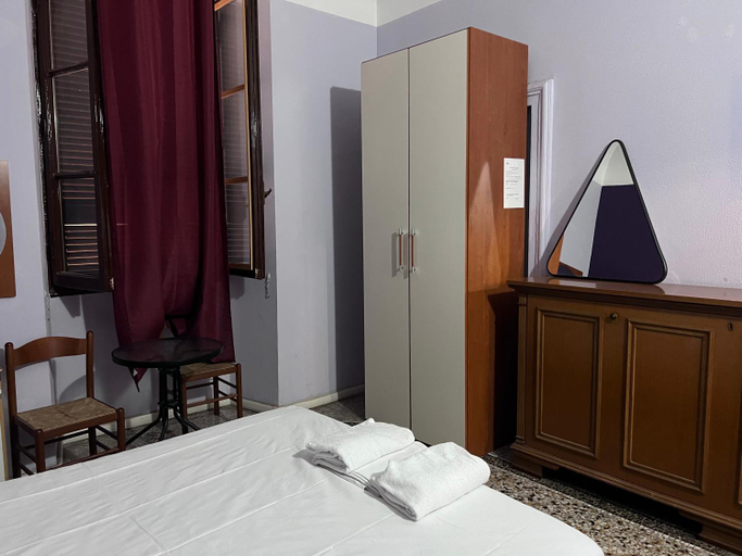 Others 5, guesthouse ava roma, Rome