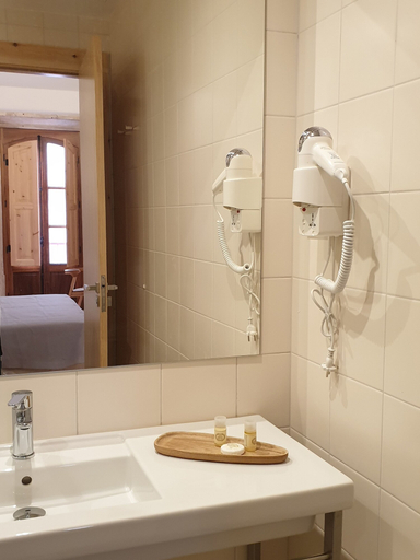 Bathroom 4, Casa da Baixa by PURUS, Coimbra