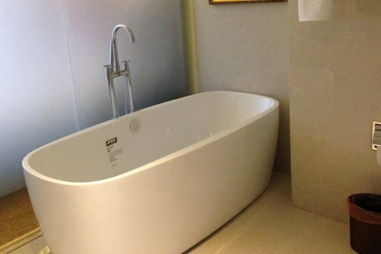 Bathroom 4, Tokang International Hotel, Xianning