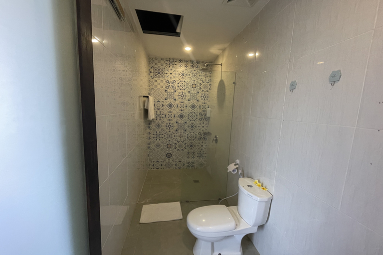 Bathroom 3, Dayuh Villa, Badung