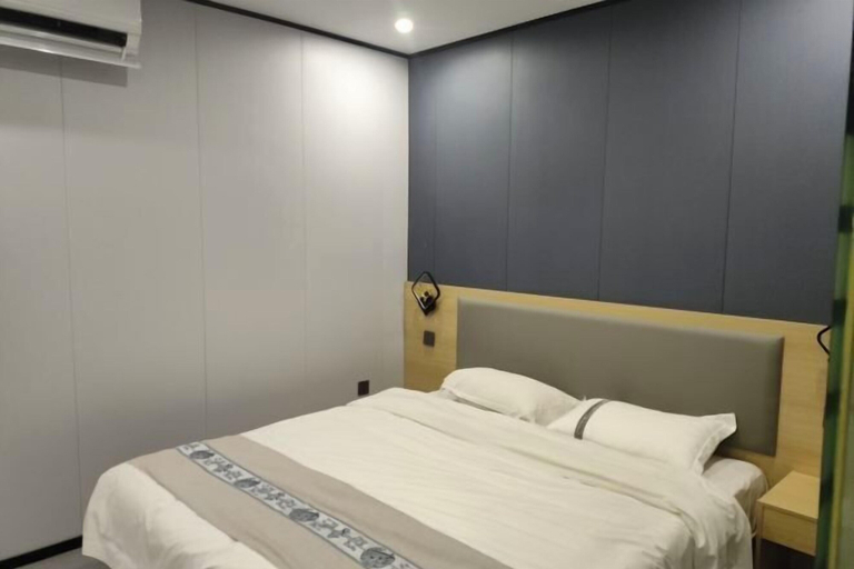 Bedroom 3, Jiuyuejiu Business Hotel, Jiaxing