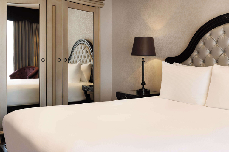 Bedroom 3, Hilton London Syon Park, London