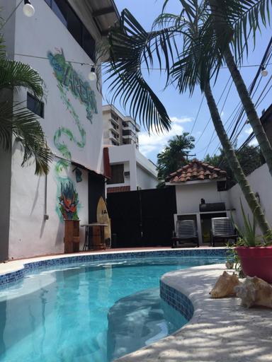 Others 4, Casa Areka, Panamá