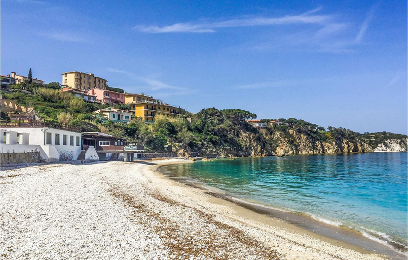 Others 4, Beautiful Home In San Pietro In Campo With Wifi, Livorno
