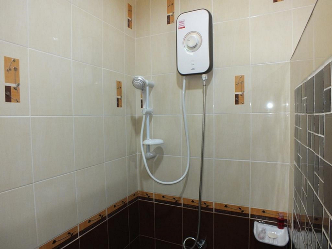 Bathroom 3