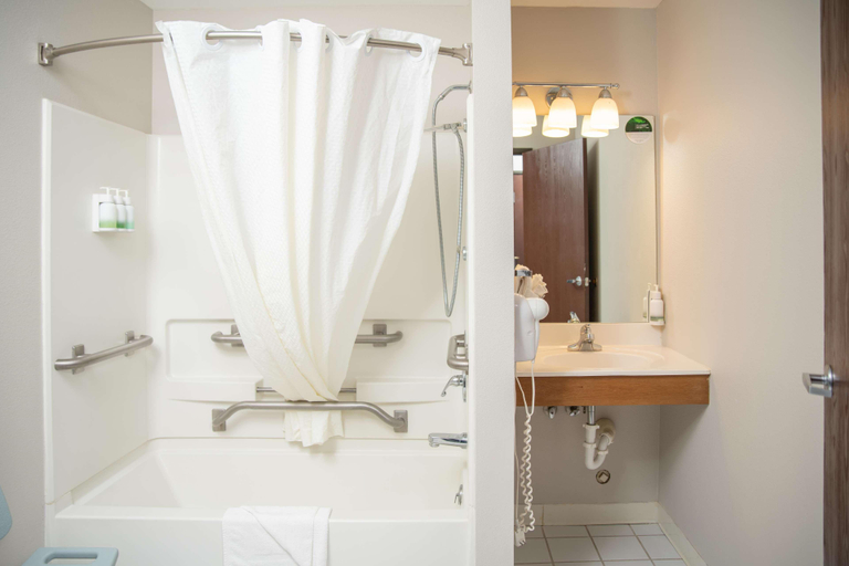 Bathroom 27