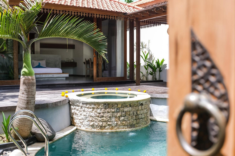 Swimming Pool 6
