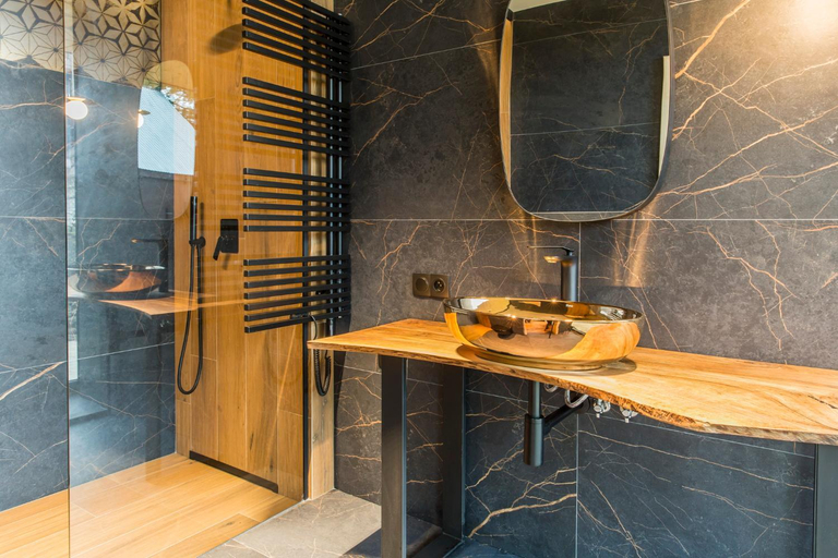 Bathroom 2, udanypobyt OMG Houses, Tatra