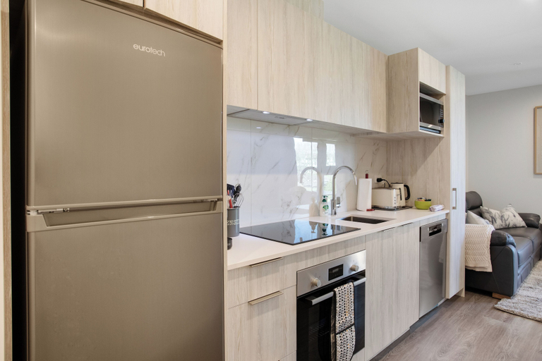 Private kitchen 4, Augustus Harmony Apartment with Parking, Waitakere