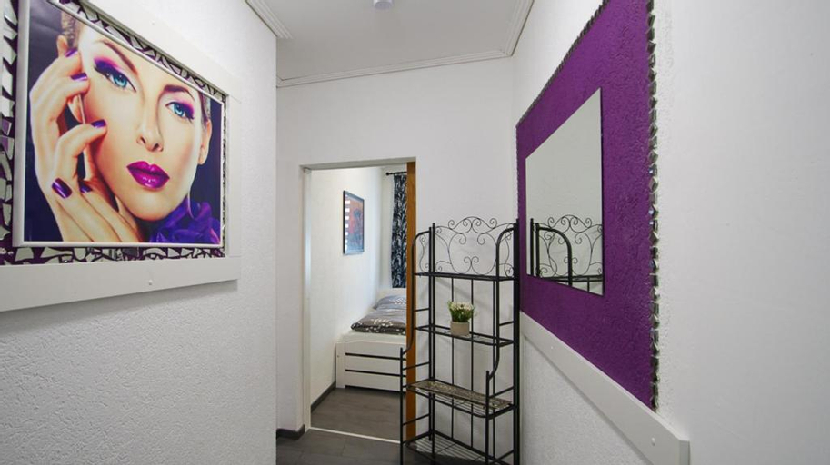 Others 3, Haus Rene, Villach