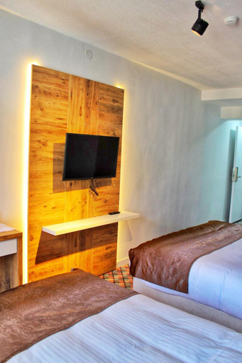 Bedroom 14