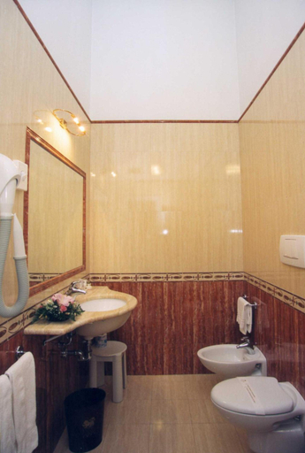 Bathroom 4, Hotel Esplanade, Pescara