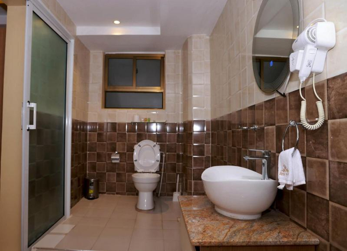 Bathroom 3, Hylise Hotel, Naivasha