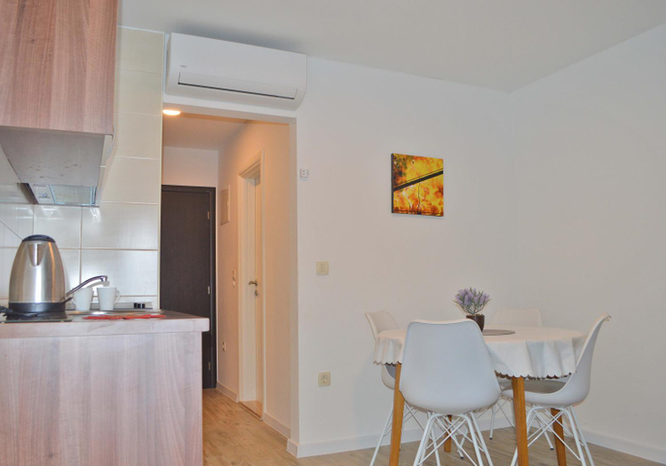 Others 5, Villa Stina Drvenik, Gradac