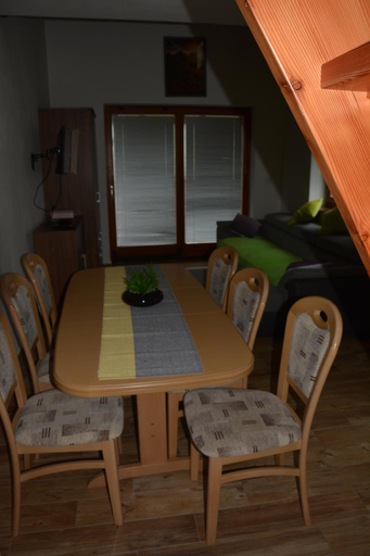 Others 4, Apartmaji Kobal, Ajdovščina