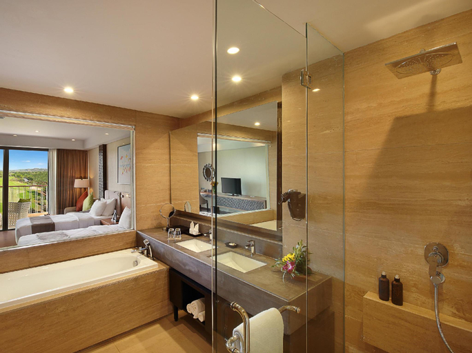 Bathroom 25