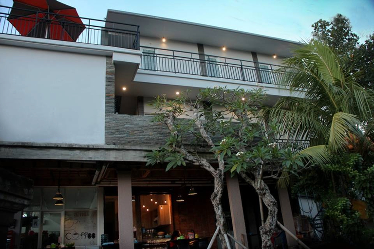 Double A House, Badung