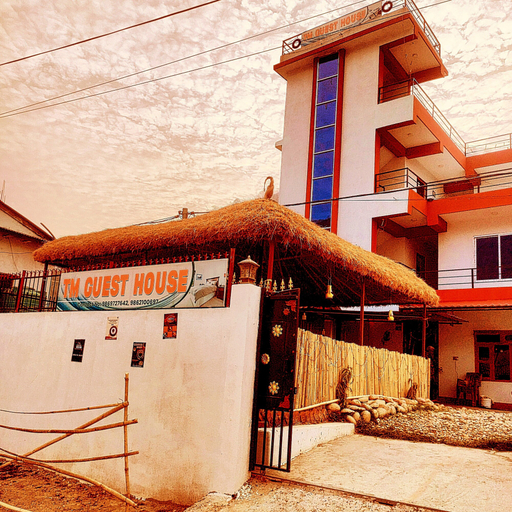 Exterior & Views
