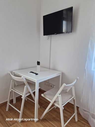 Others 5, Altair Airport Apartman, Gyál