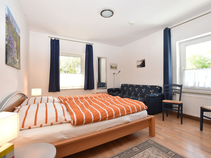 Bedroom 3, Cozy Apartment in Rerik near Beach, Rostock