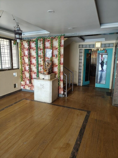 Others 5, Hotel Krishna Sai Kutir, Ahmadnagar