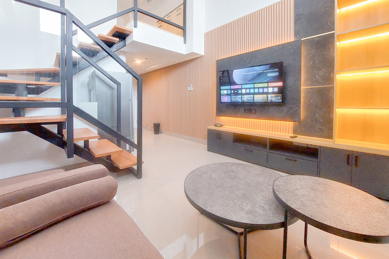 Others 2, Spacious and Comfort Studio Loft at Kingland Avenue Apartment By Travelio, Tangerang